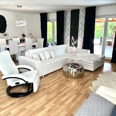 Villa 126